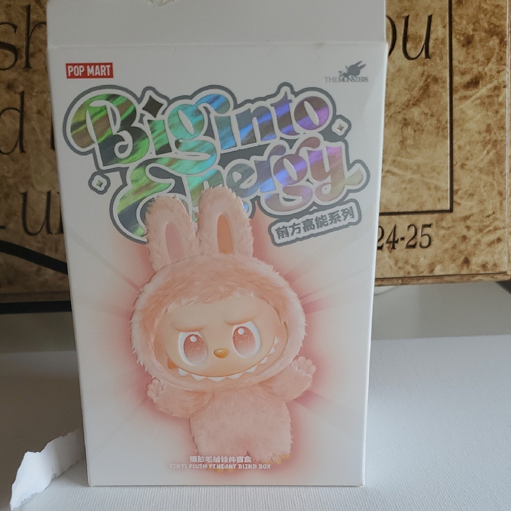 Pop Mart Big Into Energy LaBuBu